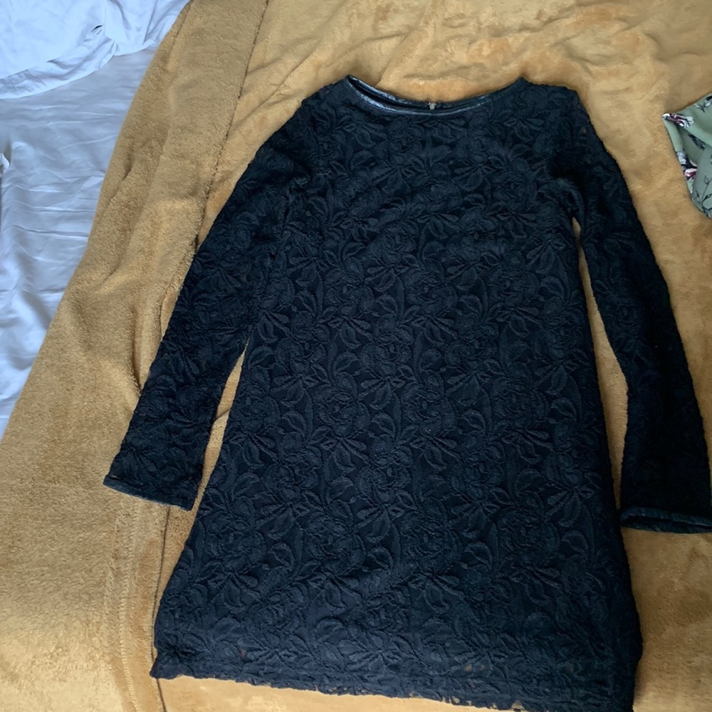 Black long sleeve lace dress
